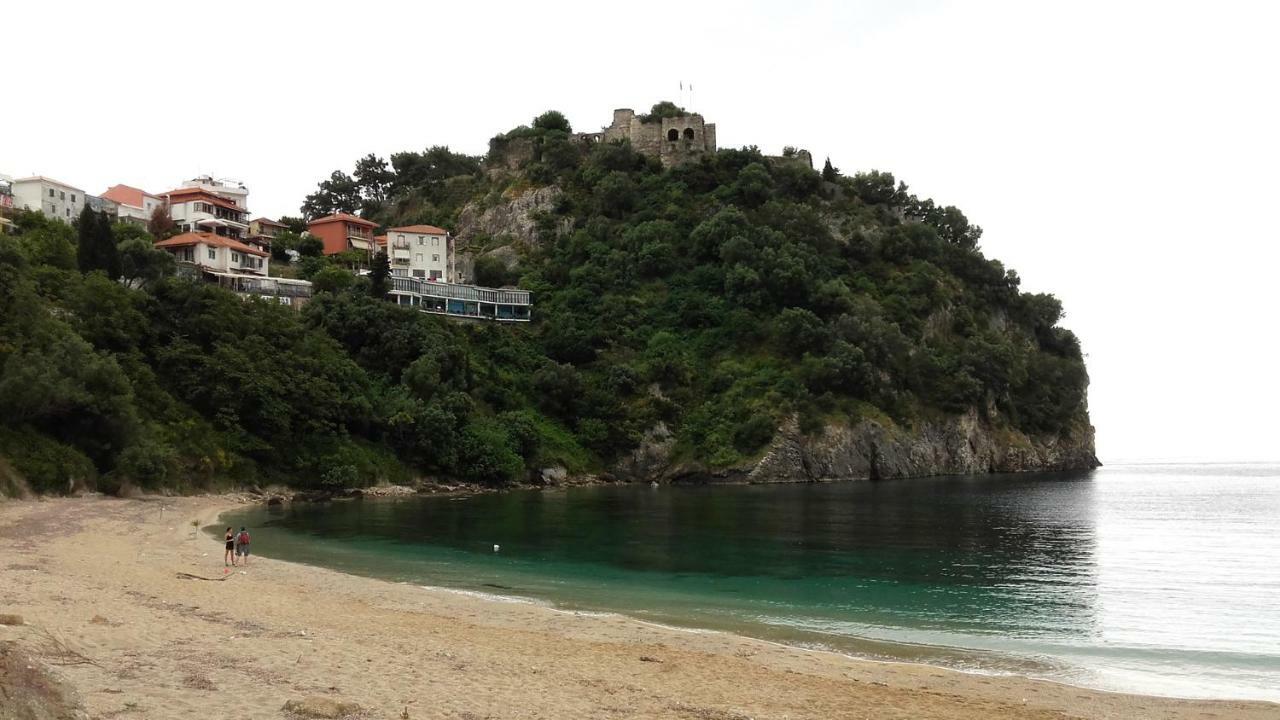 Deskas House. Two Floor Apartment With Excellent View Parga Esterno foto